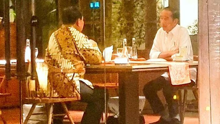 Tudingan 'Pertemuan Jokowi-Prabowo Tanda Kepanikan' Ditepis TKN